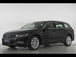 Nero metallizzato Usata 2023 VW Passat Business Station wagon | 29.800 € (Buon prezzo)