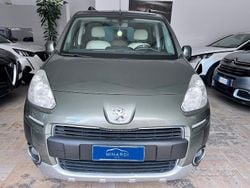 Verde Usata 2012 Peugeot Partner Tepee Outdoor Monovolume | 5300 € (Buon prezzo)