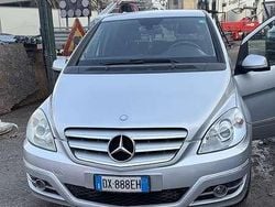 Usata 2009 Mercedes B200 Monovolume | 3800 € (Buon prezzo)