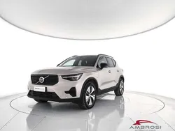 Oro Usata 2022 Volvo XC40 Plus SUV | 32.571 € (Buon prezzo)