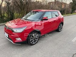 Rosso Usata 2017 Ssangyong (KGM) Tivoli SUV | 9290 € (Buon prezzo)