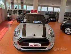 Grigio Usata 2017 Mini Cooper D Clubman Hype Station wagon | 11.999 € (Ottimo prezzo)
