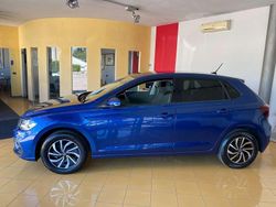 Reef blue met Usata 2024 VW Polo Edition Tre volumi | 19.000 € (Buon prezzo)