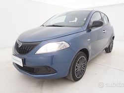 Blu Usata 2023 Lancia Ypsilon Silver Due volumi | 9190 € (Super prezzo)