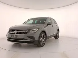 Grigio Usata 2022 VW Tiguan Elegance SUV | 31.500 € (Buon prezzo)