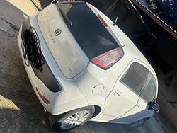 Bianco Usata 2011 Fiat Punto Evo Due volumi | 4000 € (Buon prezzo)