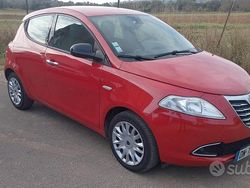 Rosso Usata 2015 Lancia Ypsilon Due volumi | 7499 € (Molto cara)
