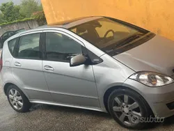 Usata 2009 Mercedes A200 Tre volumi | 2300 € (Super prezzo)