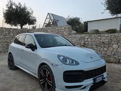 Usata 2014 Porsche Cayenne Platinum Edition SUV | 31.000 € (Molto cara)