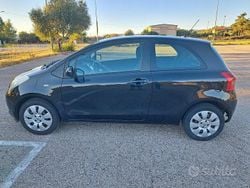 Nero Usata 2006 Toyota Yaris Due volumi | 4200 € (Buon prezzo)