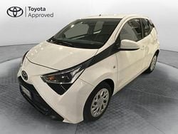 Bianco Usata 2020 Toyota Aygo Connect Style Due volumi | 10.900 € (Buon prezzo)