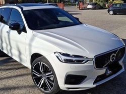 Bianco Usata 2019 Volvo XC60 R-Design SUV | 29.200 € (Buon prezzo)