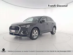 Nero mito metallizzato Usata 2024 Audi Q3 Advanced SUV | 37.200 € (Super prezzo)