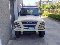 Beige Usata 2010 Iveco Massif Pick-up | 14.000 €