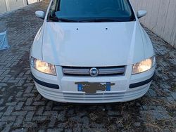 Bianco Usata 2007 Fiat Stilo Tre volumi | 2800 € (Molto cara)