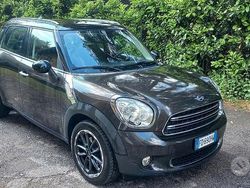 Verde Usata 2016 Mini Cooper Countryman SUV | 12.900 €