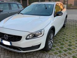 Bianco Usata 2017 Volvo V60 CC Station wagon | 9500 € (Buon prezzo)