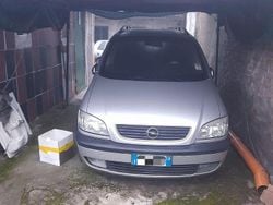 Grigio Usata 2000 Opel Zafira Monovolume | 600 € (Ottimo prezzo)