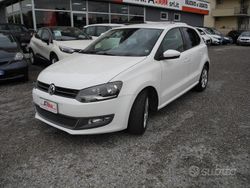 Bianco Usata 2012 VW Polo Highline Tre volumi | 5650 € (Ottimo prezzo)