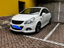 Bianco Usata 2011 Opel Corsa OPC Coupé | 9500 € (Cara)