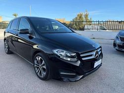 Nero Usata 2016 Mercedes B180 Premium Monovolume | 9900 € (Buon prezzo)