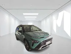 Mangroove green + black roof Usata 2025 Hyundai Bayon SUV | 21.200 € (Cara)
