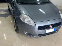 Grigio Usata 2011 Fiat Punto Active Due volumi | 2800 € (Buon prezzo)