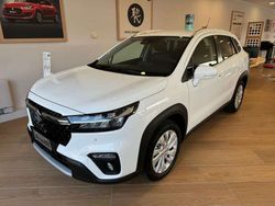 Bianco santorini Usata 2024 Suzuki SX4 S-Cross SUV | 24.490 € (Buon prezzo)