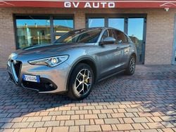 Grigio Usata 2018 Alfa Romeo Stelvio Executive SUV | 19.900 € (Ottimo prezzo)