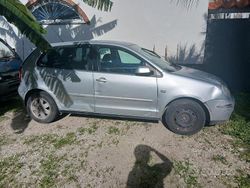Grigio Usata 2005 VW Polo Tre volumi | 1700 € (Ottimo prezzo)