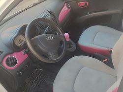 Bianco Usata 2011 Hyundai i10 Due volumi | 3300 €