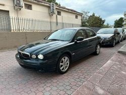 Usata 2006 Jaguar X-type Tre volumi | 5800 € (Molto cara)