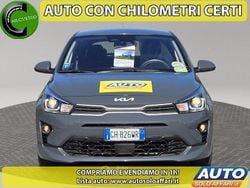Grigio Usata 2022 Kia Rio Style Tre volumi | 12.370 € (Ottimo prezzo)