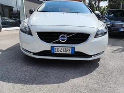 Usata 2015 Volvo V40 Momentum Station wagon | 9600 € (Buon prezzo)