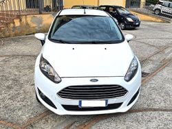 Bianco Usata 2014 Ford Fiesta Tre volumi | 6200 € (Buon prezzo)