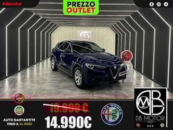 Blu/azzurro Usata 2018 Alfa Romeo Stelvio Super SUV | 14.990 € (Ottimo prezzo)