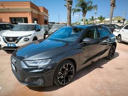 Grigio Usata 2022 Audi A3 Business Tre volumi | 23.900 € (Buon prezzo)