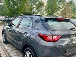 Grigio Usata 2022 Kia Stonic SUV | 17.000 €