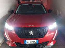 Rosso Usata 2022 Peugeot 2008 Active SUV | 15.499 € (Ottimo prezzo)