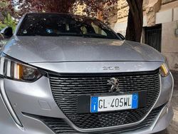 Grigio Usata 2023 Peugeot e-208 Due volumi | 20.900 € (Molto cara)