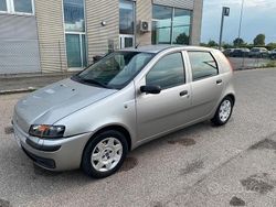 Grigio Usata 2002 Fiat Punto Due volumi | 1140 € (Buon prezzo)