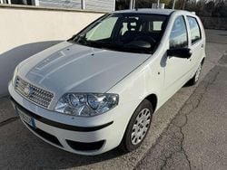 Other Usata 2009 Fiat Punto Classica Tre volumi | 2900 € (Buon prezzo)