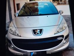 Grigio Usata 2009 Peugeot 207 Tre volumi | 500 €