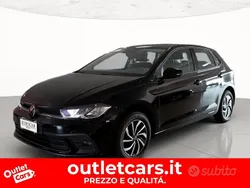 2t deep black perlato Usata 2021 VW Polo Life Tre volumi | 15.900 € (Buon prezzo)