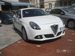 Bianco Usata 2015 Alfa Romeo Giulietta Exclusive Due volumi | 7900 € (Buon prezzo)