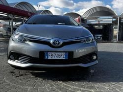 Usata 2016 Toyota Auris Hybrid Active Tre volumi | 7900 €