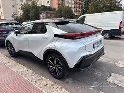 Bianco Usata 2025 Toyota C-HR SUV | 32.900 € (Molto cara)