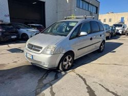 Argento Usata 2005 Opel Meriva Cosmo Monovolume | 3000 € (Buon prezzo)