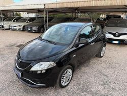 Nero Usata 2017 Lancia Ypsilon Gold Due volumi | 9900 € (Cara)