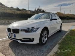 Bianco Usata 2014 BMW 318 Sport Line Tre volumi | 8000 €